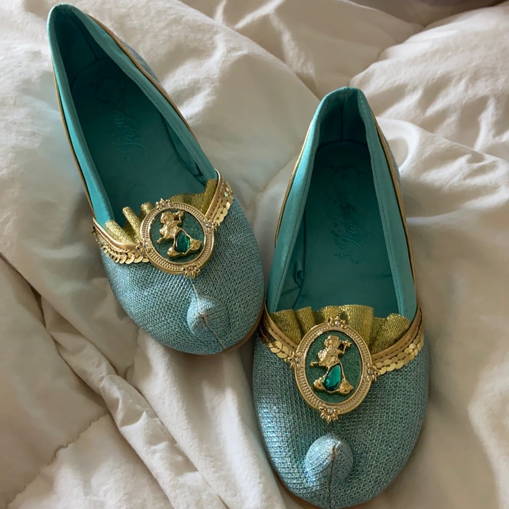 Disney Jasmine shoes size 13/1